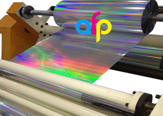 गिफ्ट पैकेजिंग के लिए लेजर होलोग्राफिक थर्मल लैमिनेशन प्लास्टिक प्रिंटेड मेटलाइज्ड फिल्म